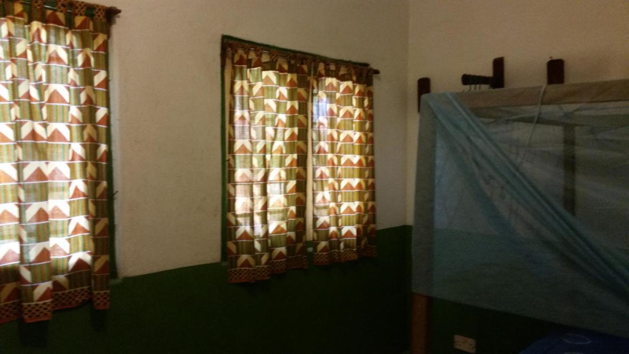 Big Milly'S Backyard Hotel Kokrobite Exterior foto