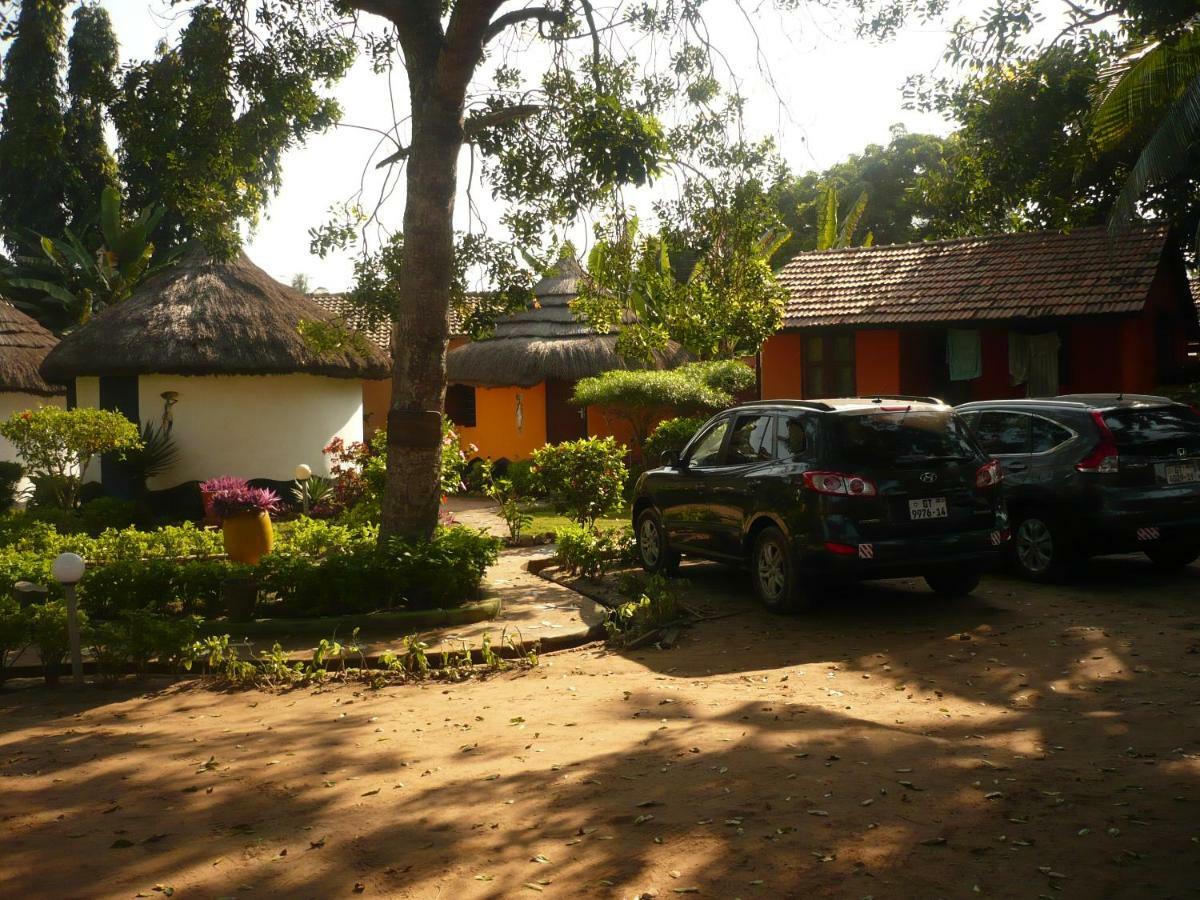 Big Milly'S Backyard Hotel Kokrobite Exterior foto