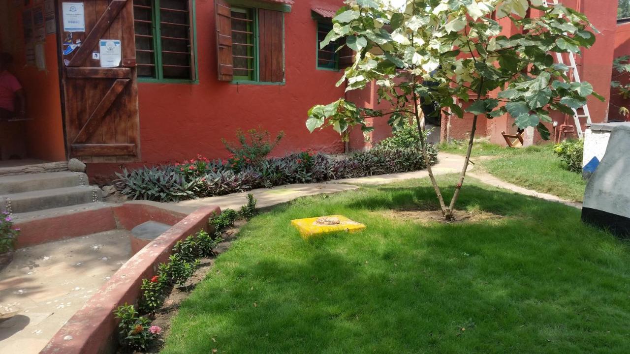 Big Milly'S Backyard Hotel Kokrobite Exterior foto